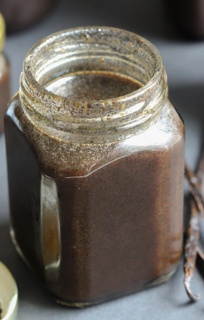 Featured image for Best Vanilla Bean Paste for Baking and Desserts